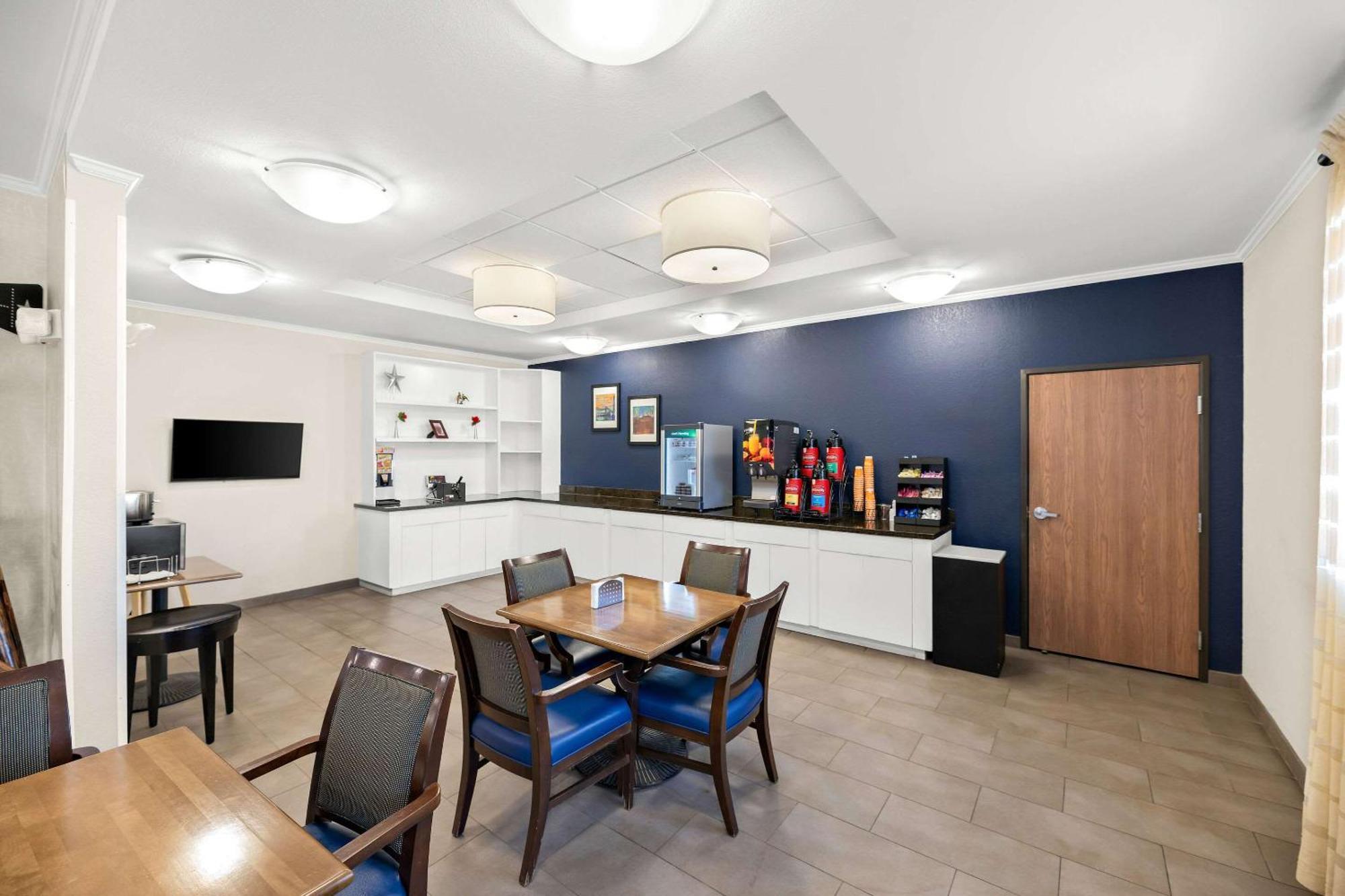 Quality Inn & Suites Big Spring Ngoại thất bức ảnh