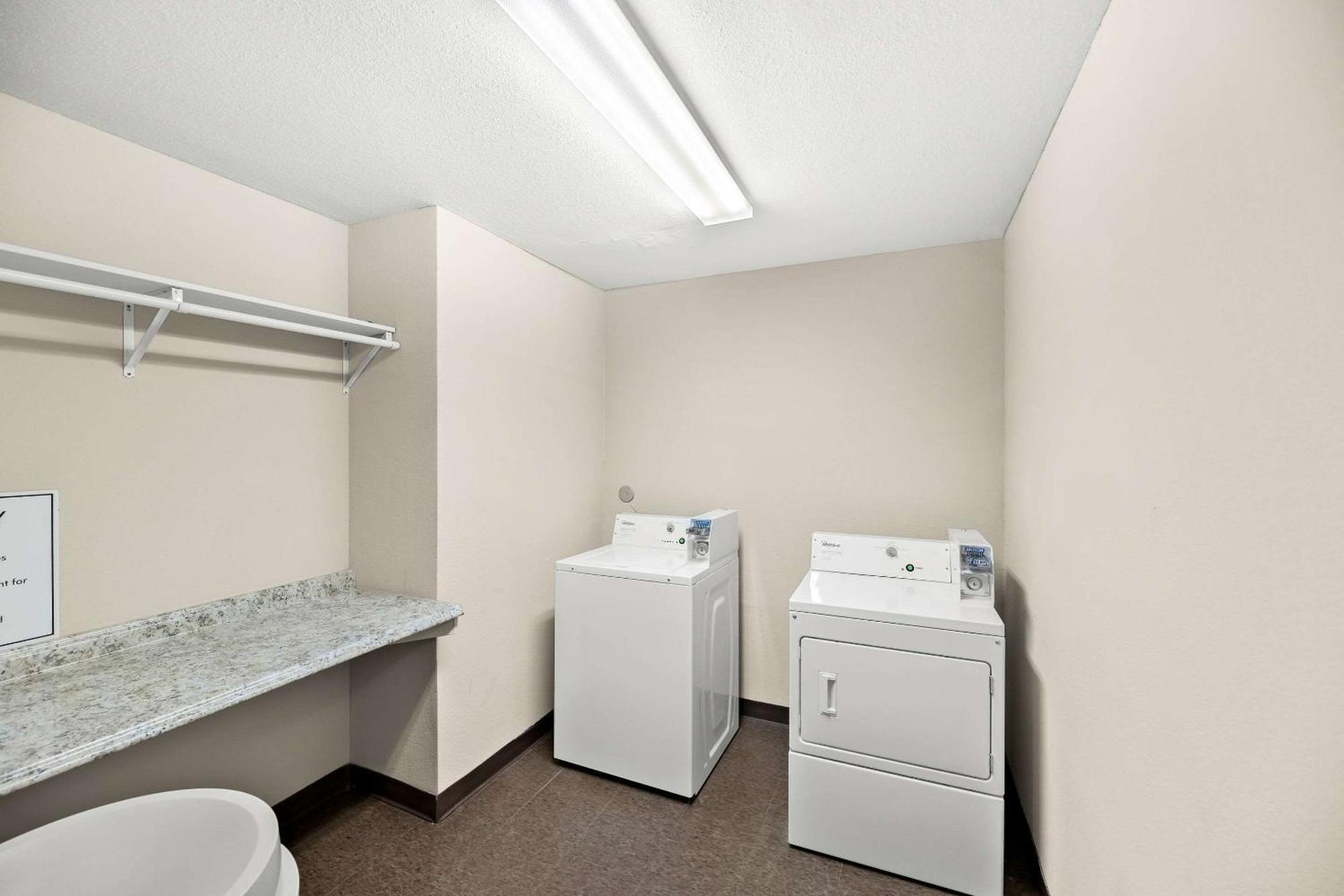 Quality Inn & Suites Big Spring Ngoại thất bức ảnh