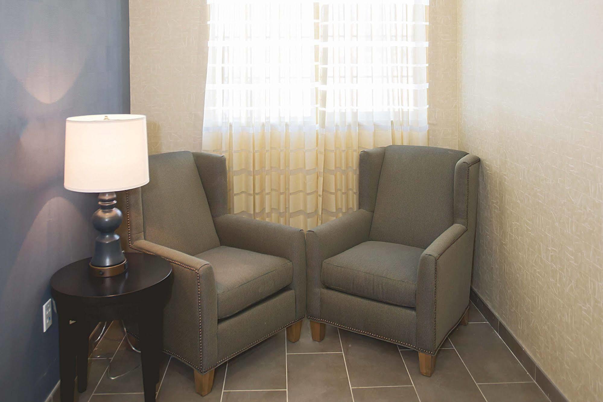 Quality Inn & Suites Big Spring Ngoại thất bức ảnh